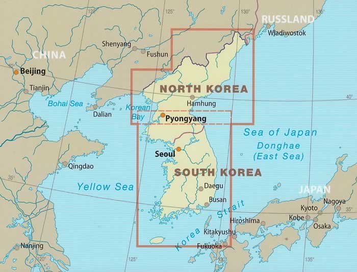 immagine di mappa stradale mappa stradale Corea Nord e Sud / North and South Korea - con PyongYang, Seoul, Jeju Island - mappa impermeabile e antistrappo - edizione 2023