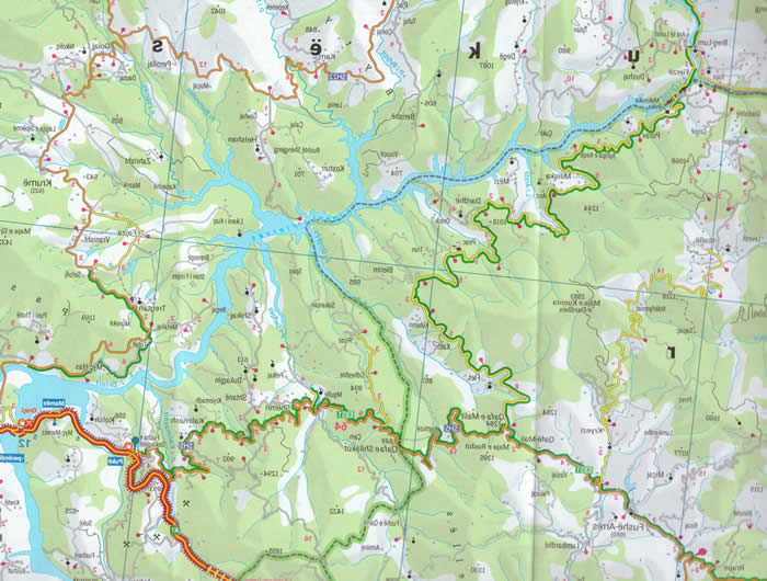 immagine di mappa stradale mappa stradale Italia / Italy / Italien - mappa stradale d'Italia - cartografia stradale molto dettagliata con strade numerate, distanze stradali, campeggi, parchi naturali - con indice delle località - nuova edizione